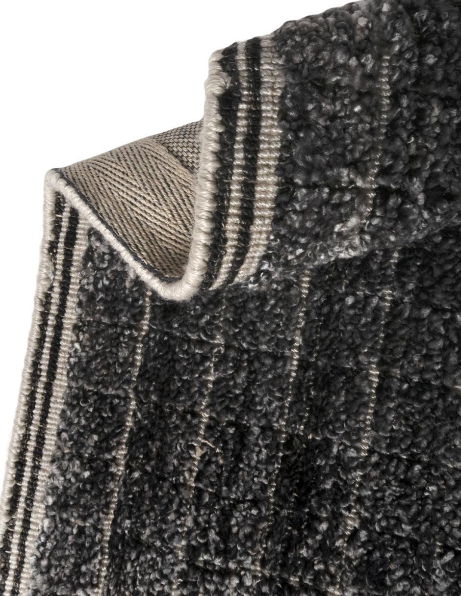 Gris